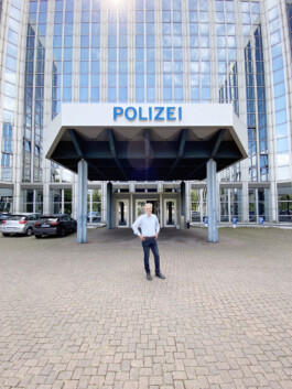 EINE STRASSE
